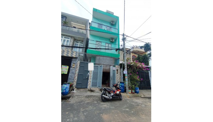 Bán gấp Căn hộ dịch vụ Mặt tiền 3 tầng 12 phòng, thu 36tr/ tháng, Linh tây,  Thủ Đức 101 m2